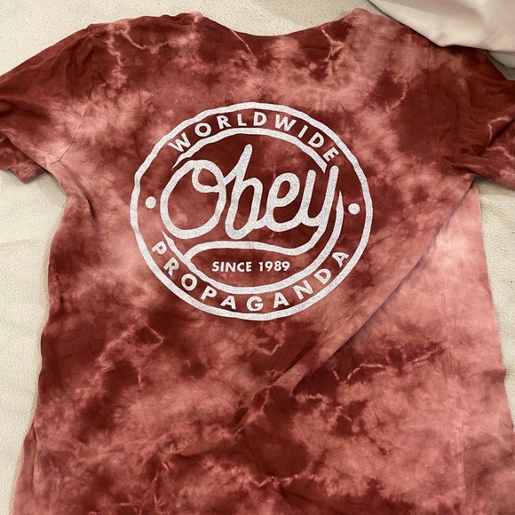 Tops - Picture 8 of 16